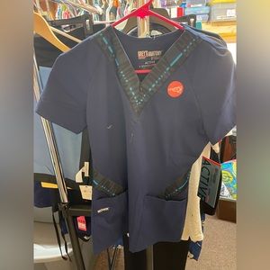 Greys Anatomy Scrub Top Size XXS